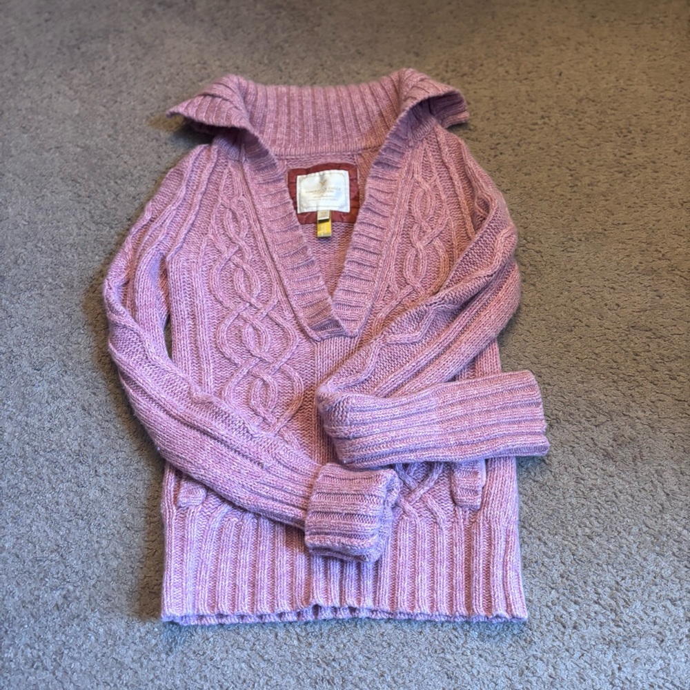 American Eagle Y2K Women's Pink Cable Knit Sweater size xs